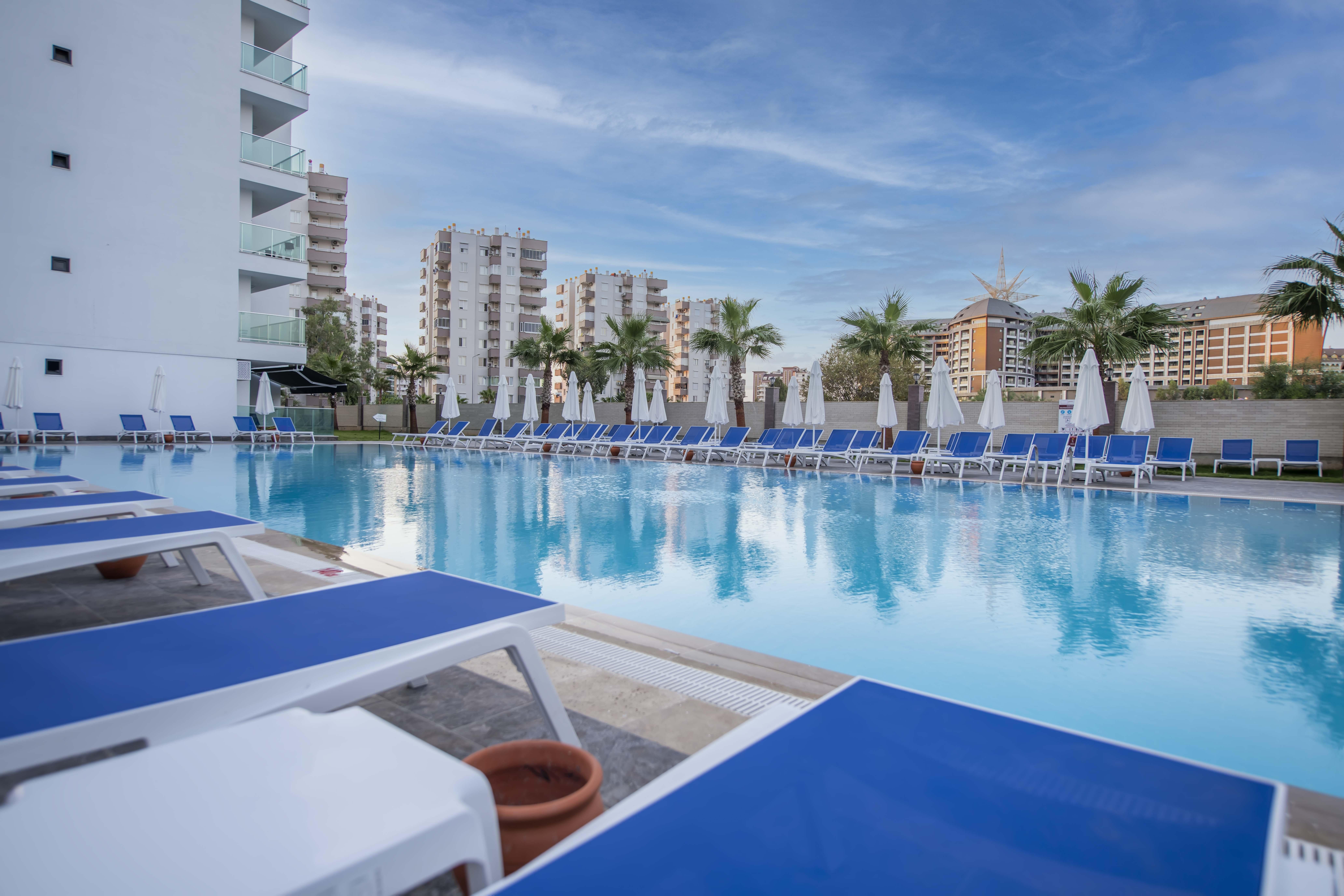Hotel Royal Towers Lara Antalya Exterior foto